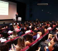 Educação reúne equipes pedagógicas e demais  profissionais da rede para tratar do ano letivo de 2017