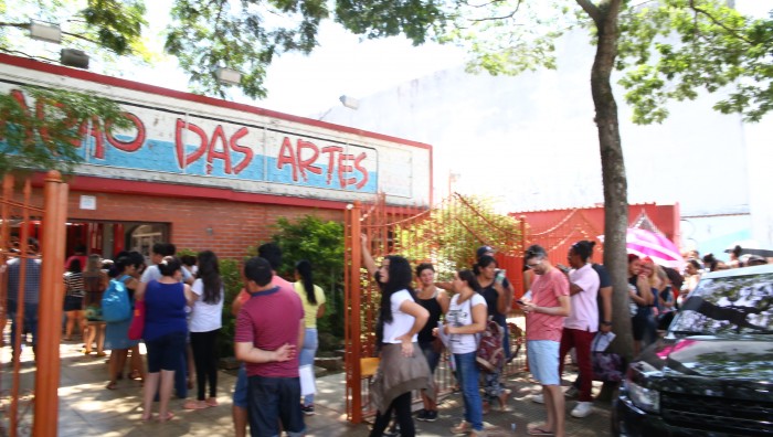 Forte demanda marca primeiro dia de inscrições para oficinas culturais em Suzano-SP