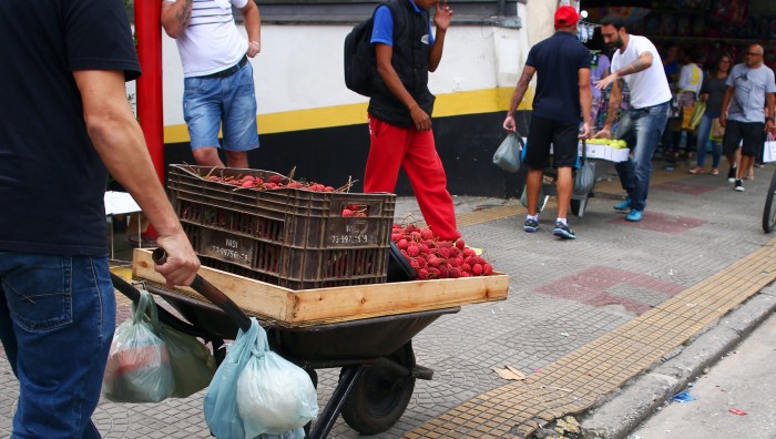Prefeitura de Suzano-SP dá início à operação de  retirada do comércio informal da malha central