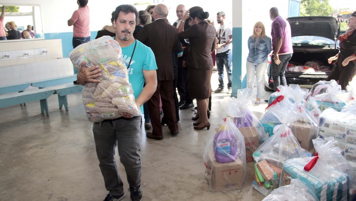 Fundo Social de Suzano-SP entrega cerca de 200 cestas básicas à Apae