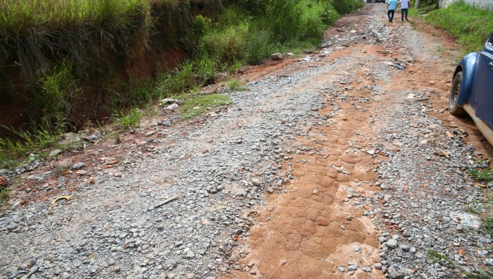 Secretarias de Obras e de Governo visitam estradas do Portão do Honda, Pedreira e Furuyama