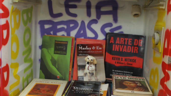 Secretaria de Cultura de Suzano-SP entrega primeira Geladoteca do projeto de incentivo à leitura