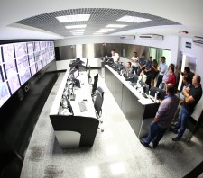 Prefeito leva comandante do 32º BPM e vereadora a  Guararema-SP para conhecerem sistema de monitoramento