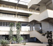 Prefeito de Suzano-SP recebe chaves da antiga sede da Câmara e prevê economia com utilização do prédio