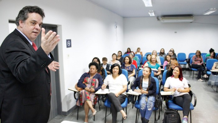 “Metanoia” e “A Tutela da Mulher no Direito Penal” são abordados no curso Promotoras Legais em Suzano-SP