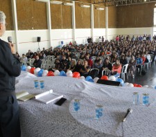 Prefeitura de Suzano-SP confirma para agosto distribuição de kits escolares coletivos