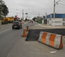 Após solicitação do prefeito de Suzano-SP, Sabesp tapa buracos na SP-66; previsão é que via seja liberada para tráfego dentro nas próximas semanas
