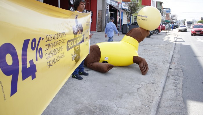 Prefeitura de Suzano-SP promove blitz educativa do programa “Foca no Trânsito” no Miguel Badra Baixo
