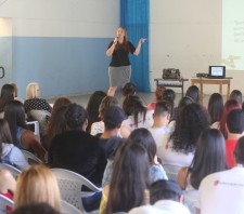 Cerca de 400 alunos participam do Prepara Enem; iniciativa segue para sua terceira aula em Suzano-SP