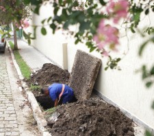 Prefeitura de Suzano-SP intensifica limpeza em vias públicas e previne enchentes