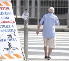 Prefeitura de Suzano-SP promove campanha “Travessia Segura” sobre o uso da faixa de pedestres