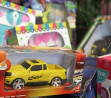 Fundo Social de Solidariedade de Suzano-SP promove “Bazar Social” para angariar brinquedos para Campanha de Natal