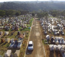 Cemitérios de Suzano devem receber 40 mil visitantes no feriado
