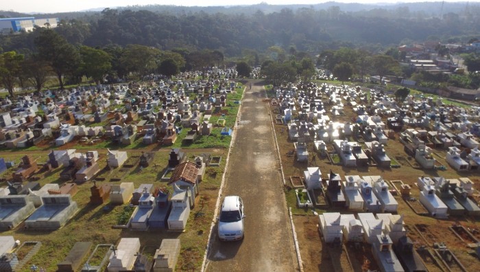 Cemitérios de Suzano devem receber 40 mil visitantes no feriado