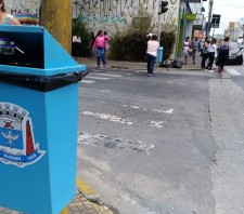 Mais de 80 lixeiras são instaladas na área central de Suzano