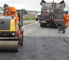 Em nove meses, Suzano fecha 24 mil buracos em vias públicas
