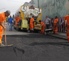Mais de 30 mil buracos são tapados em Suzano
