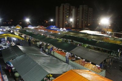 Feiras noturnas, gastronômica e de artesanato serão suspensas