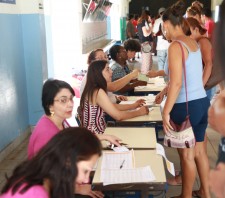 Mais de 400 famílias beneficiadas pelo ‘Minha Casa’ recebem orientações