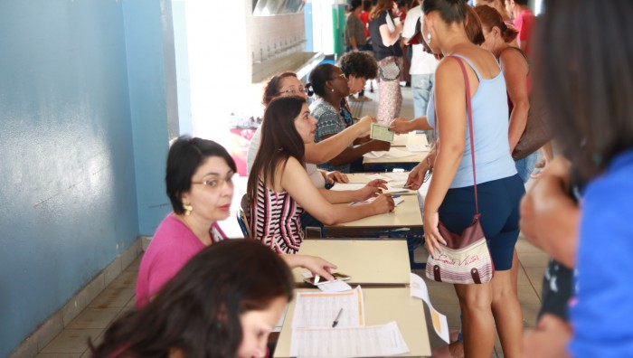 Mais de 400 famílias beneficiadas pelo ‘Minha Casa’ recebem orientações