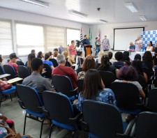 Saspe forma 25 alunas da ‘Escola da Moda’ e anuncia curso de bordados e vestidos de noiva