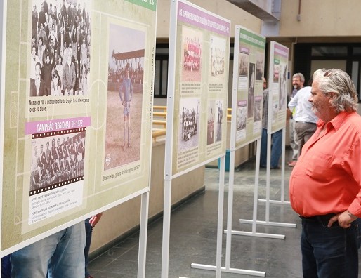 Paço Municipal recebe Museu Itinerante do Futebol Amador