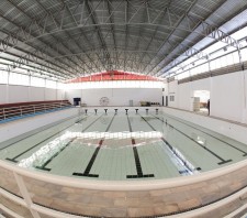 Reforma da piscina do Parque Max Feffer segue em ritmo acelerado