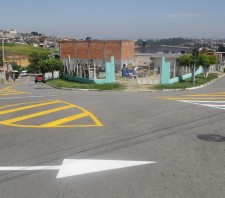 Secretaria de Transporte reforça sinalização viária em vários bairros