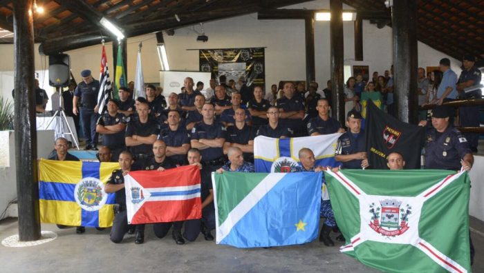Agentes da GCM passam por curso de patrulhamento tático motorizado