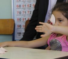 Alunos da rede municipal realizam exames-teste para o programa Boa Visão 2018
