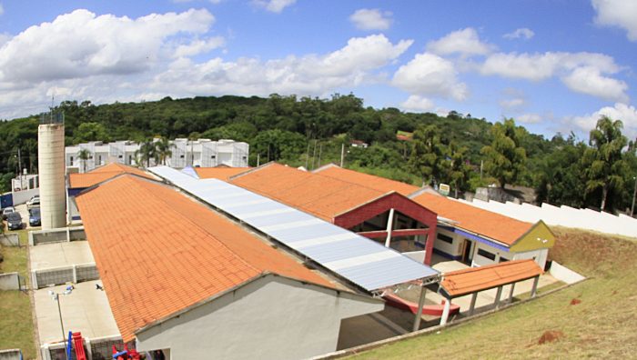 Pátio de escola da Casa Branca ganha cobertura
