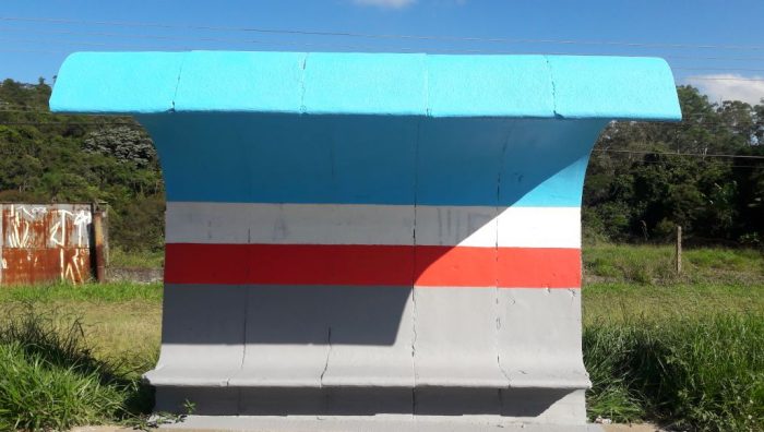 Pontos de ônibus são revitalizados na rodovia Índio Tibiriçá
