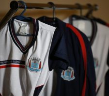 Suzano apresenta uniformes escolares que começarão a ser entregues no dia 21