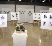 Exposição ‘Mãe é Para Sempre’ segue até 18 de maio no Centro Cultural Moriconi