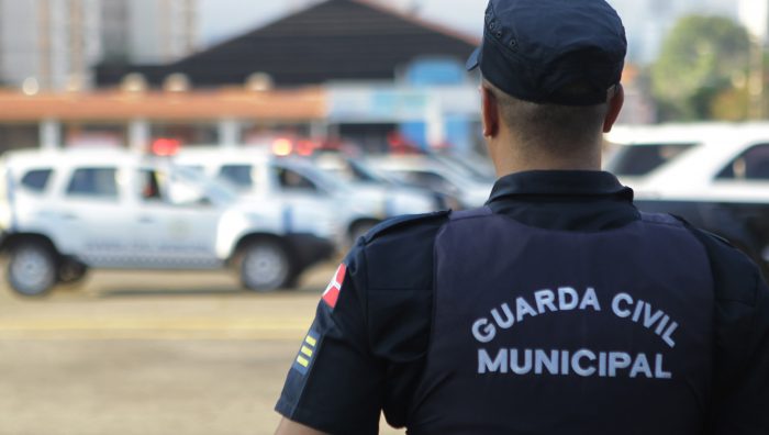 Homem é preso em flagrante pela GCM após invadir residência na Vila Figueira