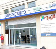 Suzano participa de congresso na Unesp com trabalho em assistência social