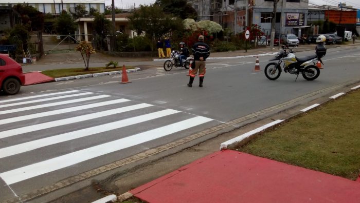 Transporte conclui reforço de sinalização em três pontos de Suzano
