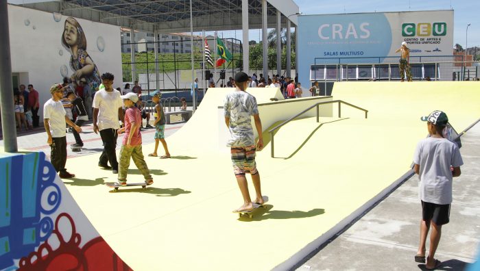CEU Gardênia comemora aniversário com Circuito Sesc de Artes neste domingo