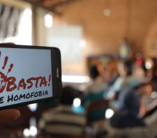 Cras Casa Branca promove debate sobre homofobia