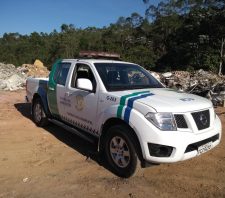 GCM atua na estrada dos Fernandes para combater descarte irregular de lixo e entulho