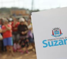 Suzano inicia entrega de memoriais descritivos para regularização de área invadida