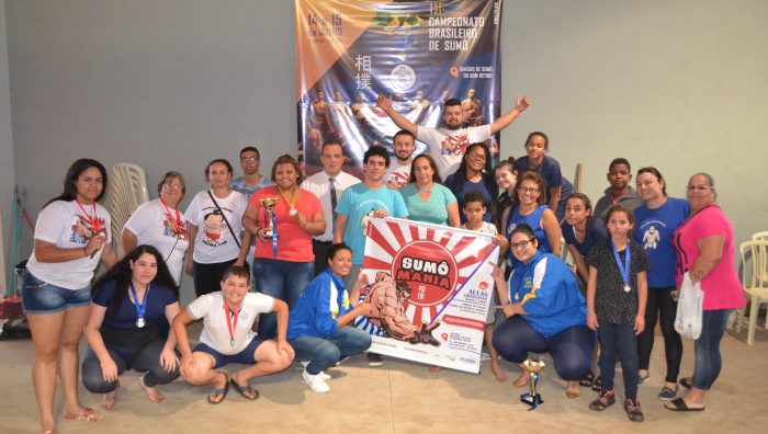 Equipe feminina de Suzano é vice-campeã brasileira de Sumô