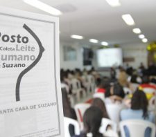 Santa Casa presta homenagens a mães doadoras de leite materno