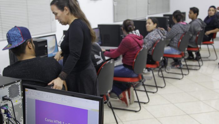 Saspe inicia curso para surdos sobre criação de sites