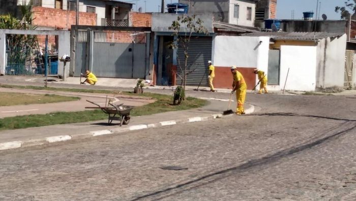 Serviços de zeladoria são realizados em diversos pontos de Suzano