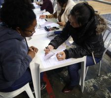 Primeiro dia de inscrições para natação e hidroginástica movimenta Portelão   