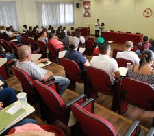 Secretaria de Saúde promove curso para cuidadores de idosos