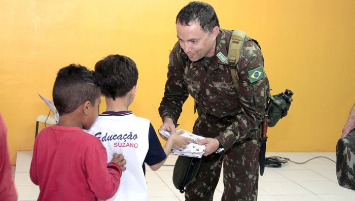 Exército Brasileiro encerra operação em Suzano