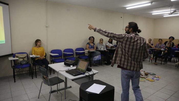 Educação oferece formação para 2 mil profissionais da rede municipal