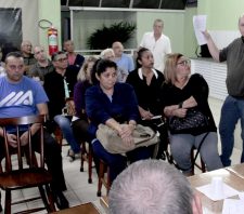 Prefeito recebe pedidos da Vila Urupês e destaca benfeitorias em andamento